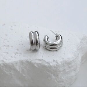 Elegant Silver Hoop Earrings